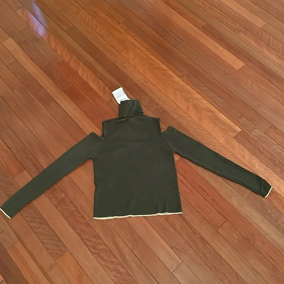 Zara Cropped Sweater - Picture 6 of 7